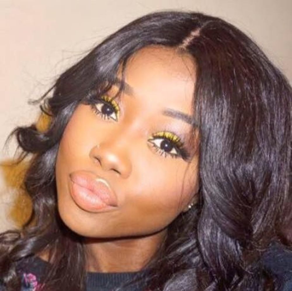 Meet your Posher, Yaya